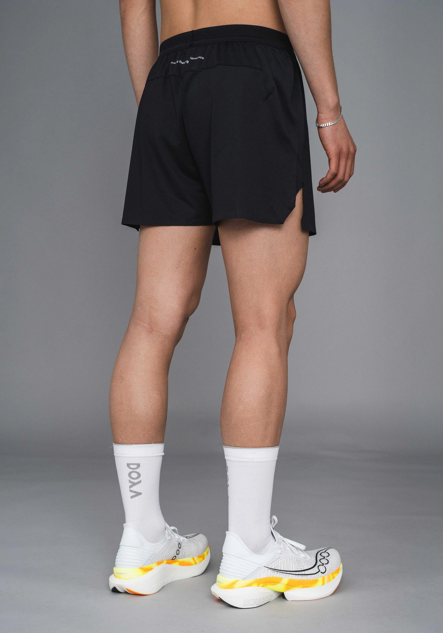 UNS RERUN SHORTS 4 - Black